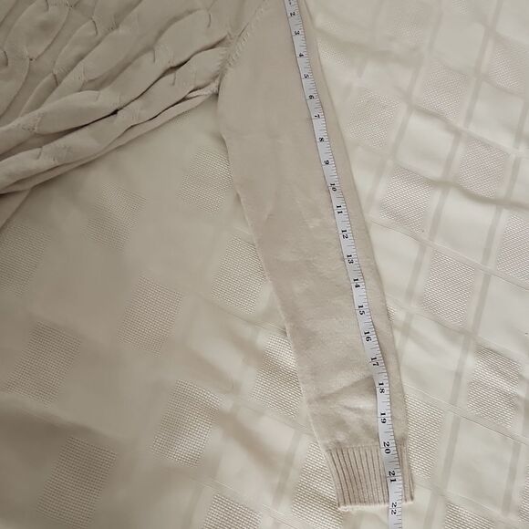 Suzy Shier Knitted Turtleneck Long Sleeves Sweater Small Off White - Picture 6 of 16